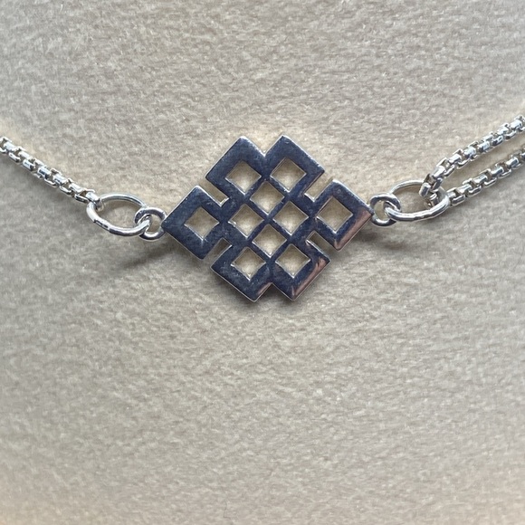 🩶ALEX AND ANI🩶Endless Knot Pull Chain Bracelet in Sterling Silver/NWOT - Picture 3 of 8